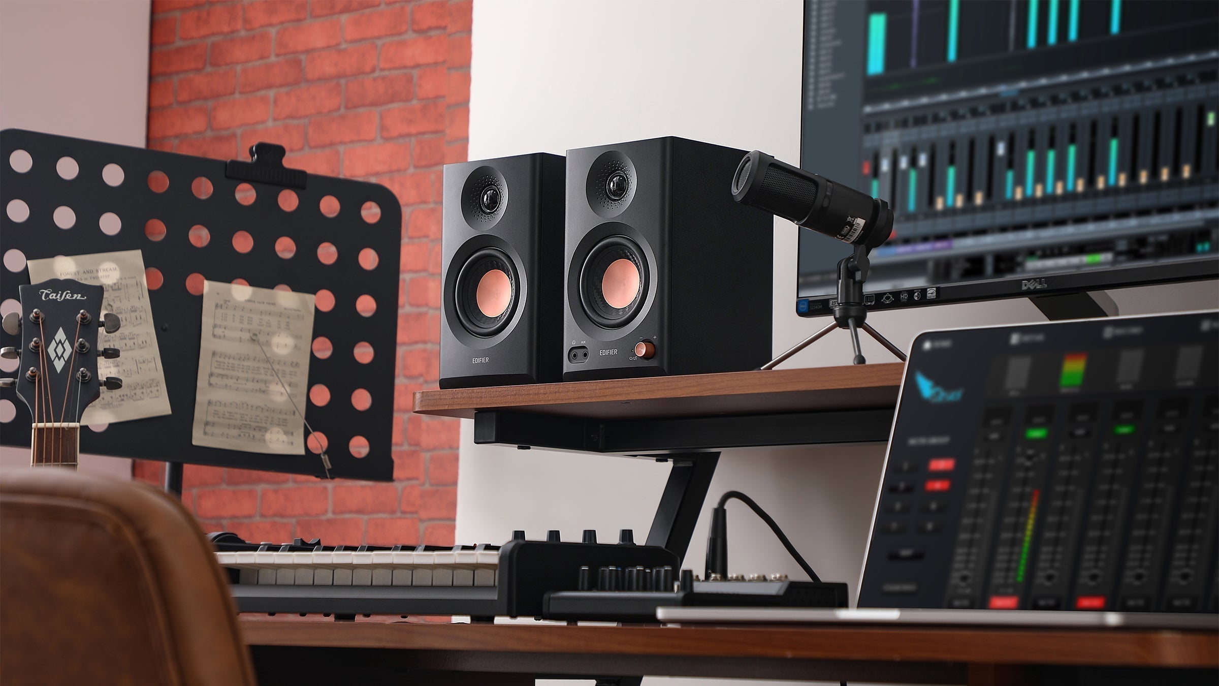 MR3 - A New Generation of Compact Desktop Monitoring